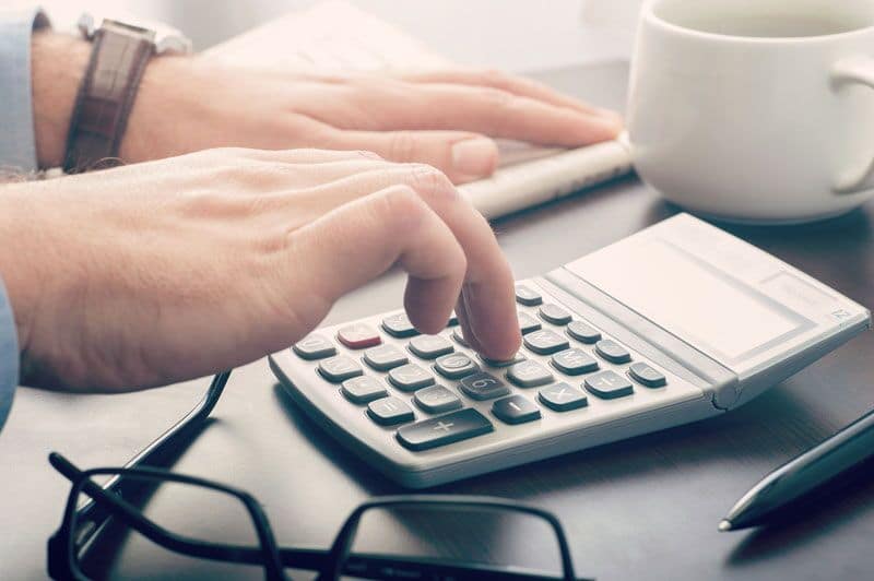 Hoteliers, Use Thee Tips to Control Project Costs