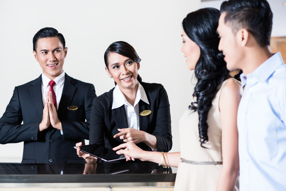 How Hotels Can Welcome Back Guests: 4 Ways to Improve Guest Experience
